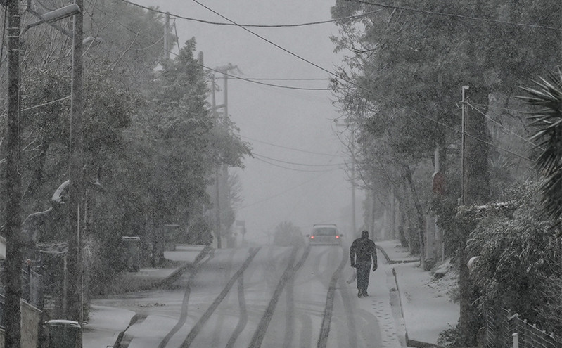 Κλειστά σχολεία στην Αττική λόγω του χιονιού &#8211; Πού θα λειτουργήσουν με τηλεκπαίδευση
