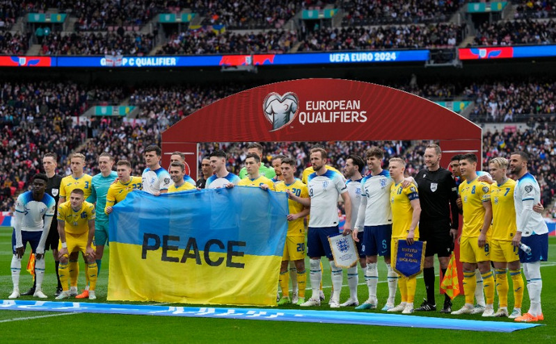 Αγγλία &#8211; Ουκρανία: Αντιπολεμικό μήνυμα στον αγώνα για τα προκριματικά του Euro 2024