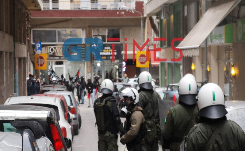 Θεσσαλονίκη: Στον εισαγγελέα οι 15 συλληφθέντες της κατάληψης Mundo Nuevo