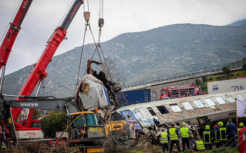 Λέκκας για Τέμπη: Αν η σύγκρουση είχε γίνει μέσα σε τούνελ, η καταστροφή θα ήταν μεγαλύτερη