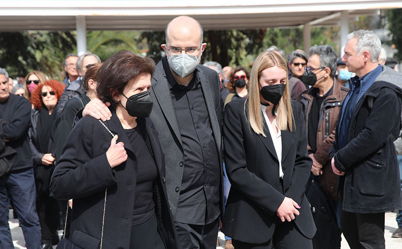 Τελευταίο αντίο στον σκηνοθέτη Λάκη Παπαστάθη
