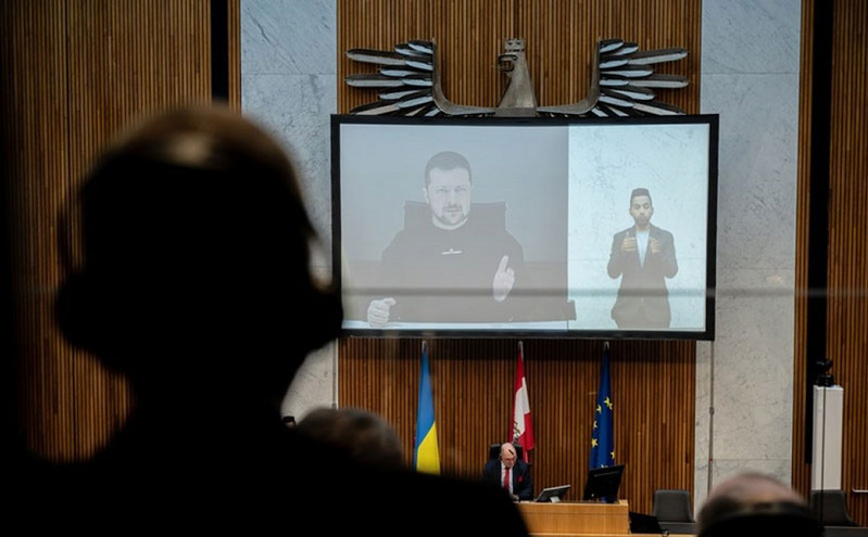 Αυστρία: Ακροδεξιοί βουλευτές αποχώρησαν από την βουλή κατά τη διάρκεια ομιλίας του Ζελένσκι