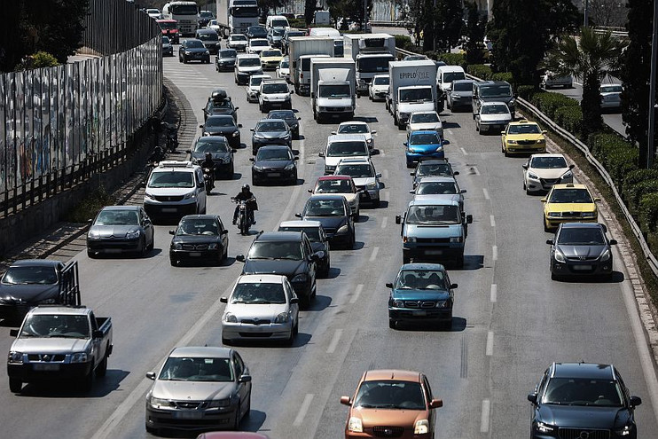 Επιστρέφουν οι εκδρομείς του Πάσχα &#8211; Αυξημένη κίνηση σε Αθηνών-Κορίνθου και Αθηνών-Λαμίας
