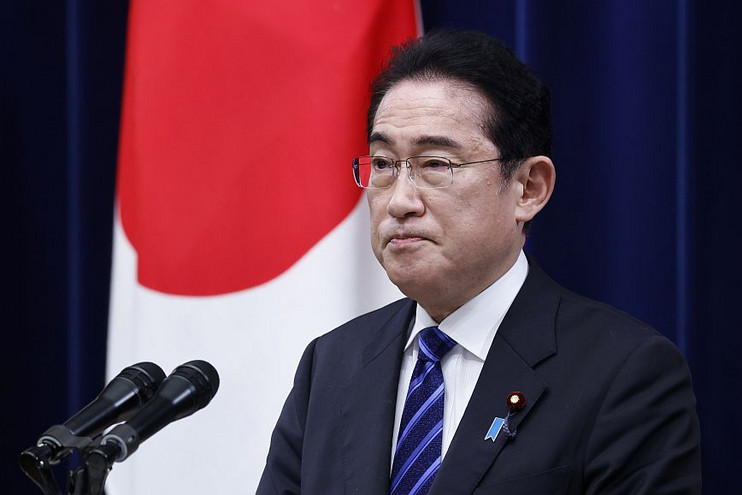 Πέταξαν καπνογόνο στον πρωθυπουργό της Ιαπωνίας &#8211; Συνελήφθη ο δράστης