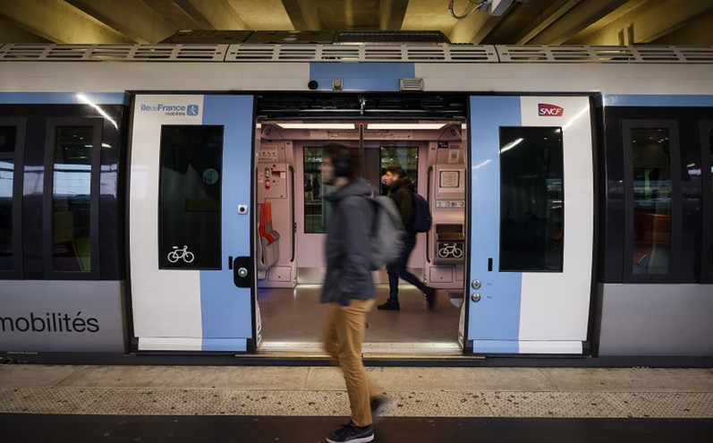 Τραγικός θάνατος γυναίκας στο Παρίσι: Το παλτό πιάστηκε στις πόρτες του Μετρό και ο συρμός ξεκίνησε