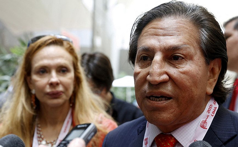 ΗΠΑ: Παραδόθηκε ο πρώην πρόεδρος του Περού, Αλεχάντρο Τολέδο, ενόψει της έκδοσής του