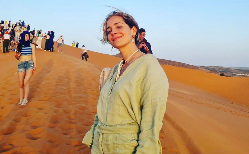 Η Νατάσα Μποφίλιου περπάτησε ξυπόλητη στην Σαχάρα και ένιωσε πλήρης