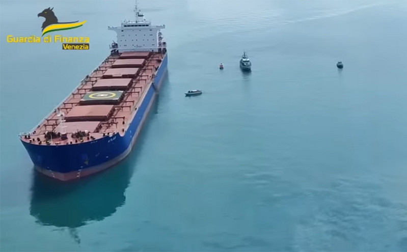 Εντοπίστηκαν 850 κιλά κοκαΐνης σε ελληνόκτητο πλοίο στη Βενετία