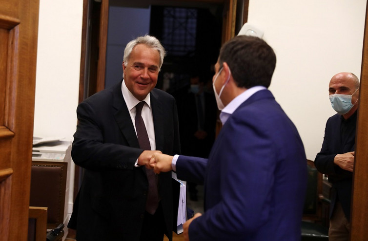 Τα καμπανάκια των δημοσκόπων, ο&#8230; Όσκαρ Ουάιλντ και ο Τασούλας, η οργή Τσίπρα για Βορίδη και ο γνωστός Ανδρουλάκης