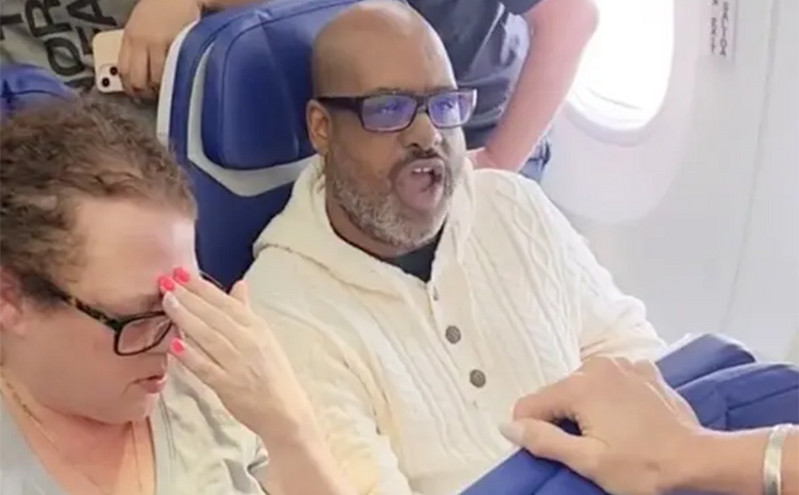 Το απίστευτο ξέσπασμα και τα «γαλλικά» επιβάτη σε πτήση για μωρό που έκλαιγε &#8211; «Πλήρωσα για να έχω μια γ@@@ άνετη πτήση»