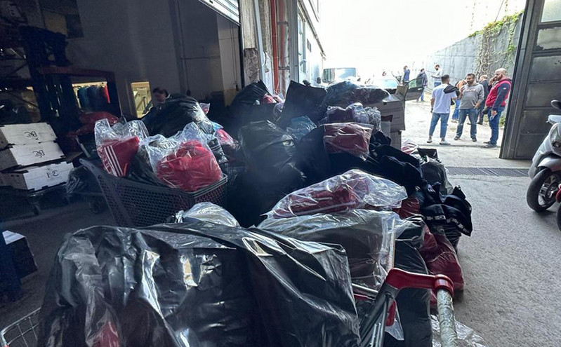 Πρόστιμο 100.000 ευρώ σε εργαστήριο ραπτικής και αποθήκη με 200.614 προϊόντα «μαϊμού»