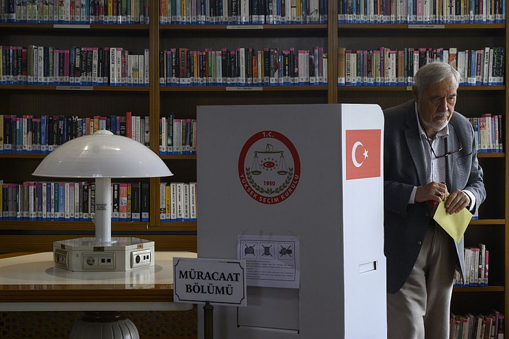 Έκλεισαν οι κάλπες στην Τουρκία &#8211; Η ώρα της κρίσης για Ερντογάν και Κιλιτσντάρογλου