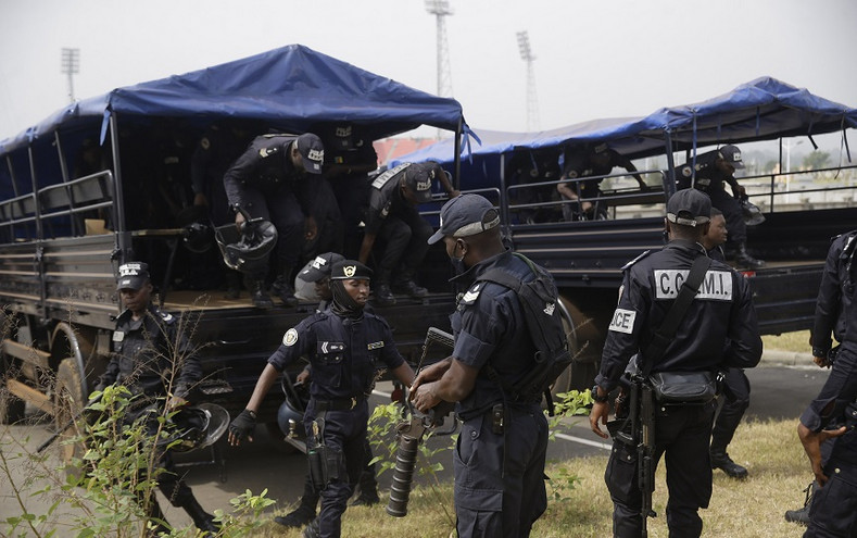 Καμερούν: 16 νεκροί σε σύγκρουση σε μετωπική σύγκρουση μίνιμπας με φορτηγό