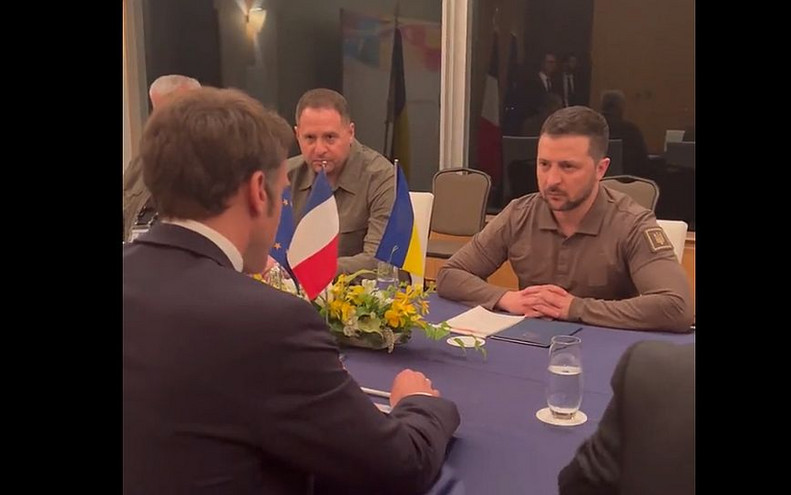 G7: Η παρουσία του Ζελένσκι στη σύνοδο «μπορεί να αλλάξει το παιχνίδι» για την Ουκρανία, λέει ο Μακρόν