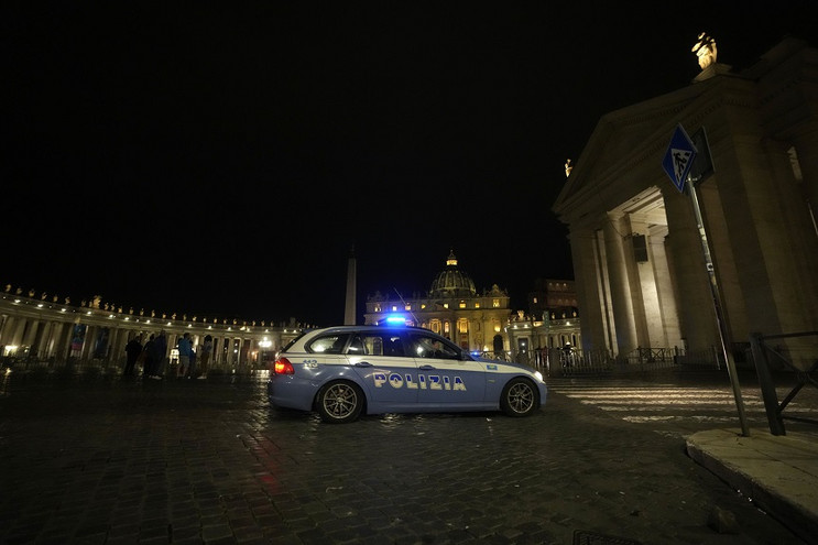 Συναγερμός στο Βατικανό: Αυτοκίνητο εισέβαλλε χωρίς άδεια, ενώ ο πάπας Φραγκίσκος υποδεχόταν επισκέπτες