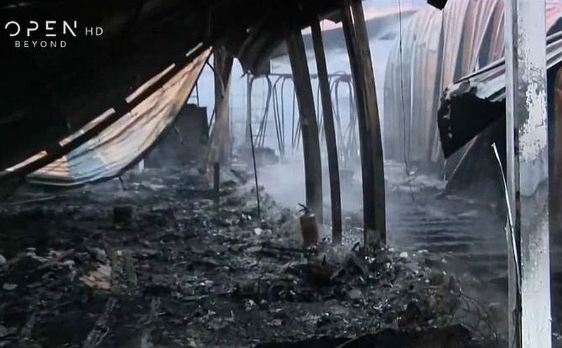 Καταστράφηκε από πυρκαγιά καφετέρια στην Αρτέμιδα &#8211; Εξετάζεται και το ενδεχόμενο του εμπρησμού