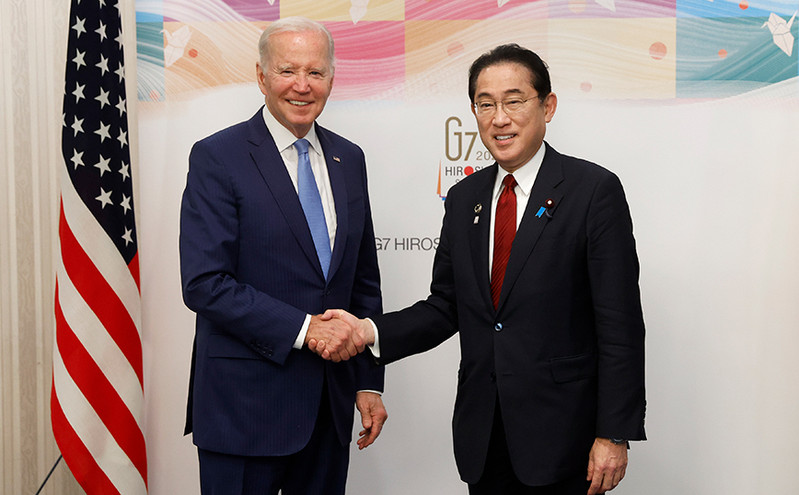 Ιαπωνία και ΗΠΑ συμφώνησαν να συνεχιστούν οι κυρώσεις σε βάρος της Ρωσίας
