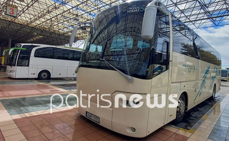 Επίθεση με πέτρες σε λεωφορείο του προέδρου του ΚΤΕΛ Ηλείας