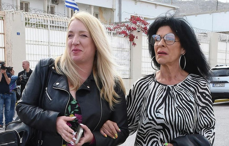 «Είμαι πάρα πολύ χαρούμενη» λέει η Σοφία Βόσσου για το σύμφωνο συμβίωσης της κόρης της με τον Βασίλη Δημάκη στις φυλακές
