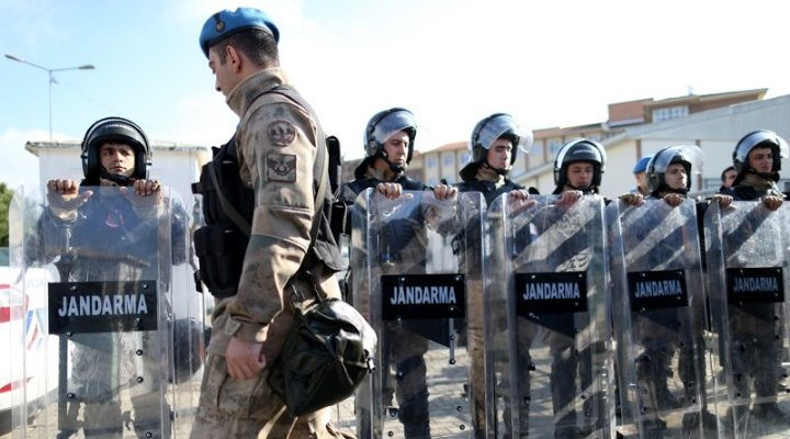 Μετανάστες στον Έβρο: Ο ρόλος της τουρκικής στρατοχωροφυλακής στην εξώθησή τους στην Ελλάδα &#8211; Χάρτες με τα τρωτά σημεία