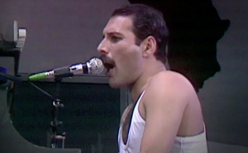 Φρέντι Μέρκιουρι: Στο «σφυρί»  χειρόγραφο που αποκαλύπτει τον αρχικό τίτλο του Bohemian Rhapsody