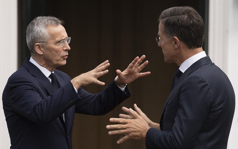 Γενς Στόλτενμπεργκ: Το NATO είναι έτοιμο να αμυνθεί έναντι «της Ρωσίας ή της Λευκορωσίας»