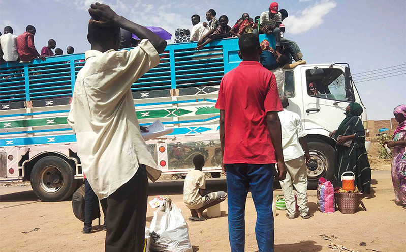 Το Τσαντ κρούει τον κώδωνα του κινδύνου για τη μαζική έλευση προσφύγων από το εμπόλεμο Σουδάν