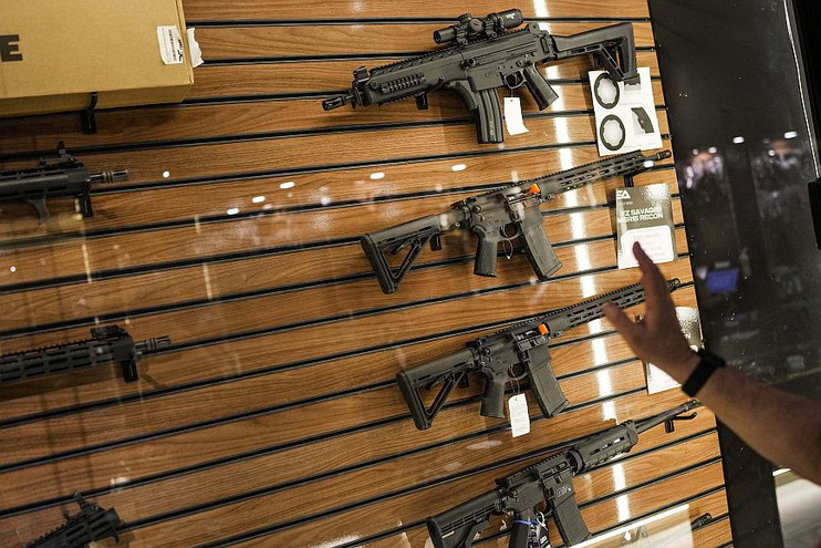 Βραζιλία: Προεδρικό διάταγμα για περιορισμένη πρόσβαση των πολιτών στα όπλα