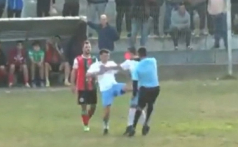 Ουρουγουάη: Σοκαριστική επίθεση παίκτη σε διαιτητή επειδή του έδειξε 2η κίτρινη κάρτα