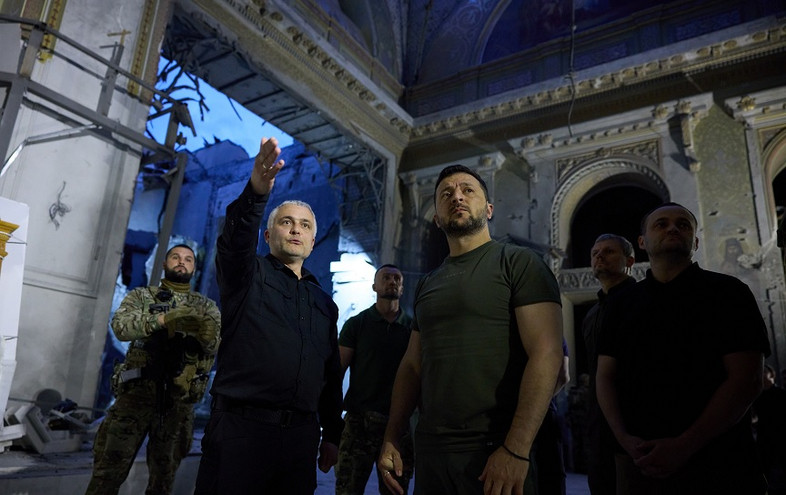Βολοντίμιρ Ζελένσκι: Έστειλε μήνυμα από τον ορθόδοξο ναό της Μεταμορφώσεως στην Οδησσό &#8211; «Το ηθικό μας είναι ισχυρό»
