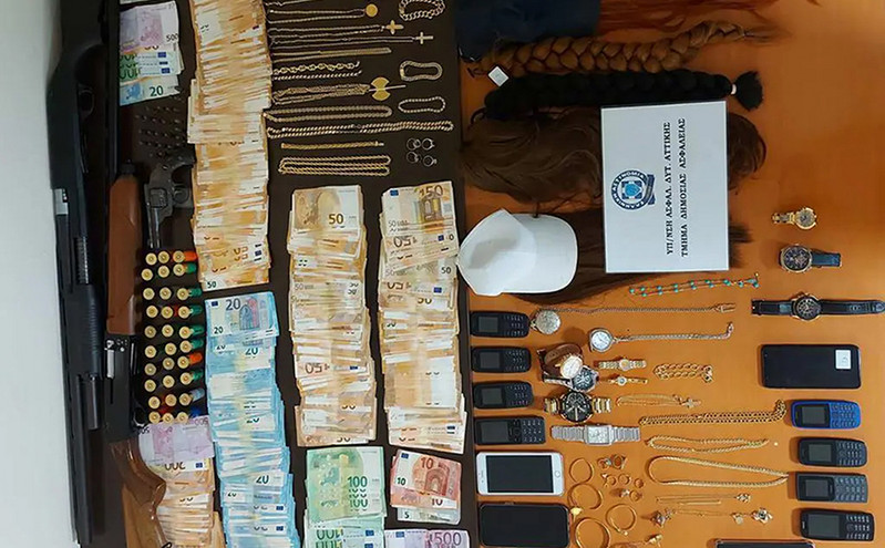 Τέλος στη δράση συμμορίας που έκλεβε ηλικιωμένους σε όλη τη χώρα