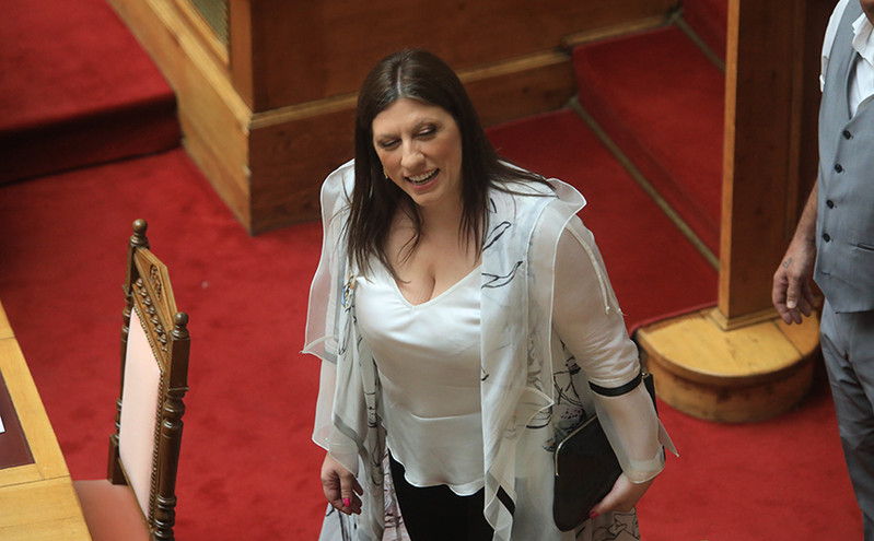 «Ουδέποτε συζήτησα με τον Βίτσα ή τον Τσακαλώτο &#8211; Δεν θα συζητήσω με όποιους πρόδωσαν την Αριστερά», λέει η Ζωή Κωνσταντοπούλου