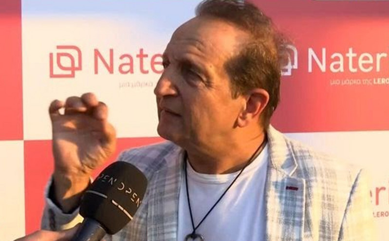 Σπύρος Μπιμπίλας για «Σφήκες»: «Στην τέχνη είναι όλα επιτρεπτά &#8211; Θα υπερασπιστώ την παράσταση ακόμη και αν διαφωνώ»