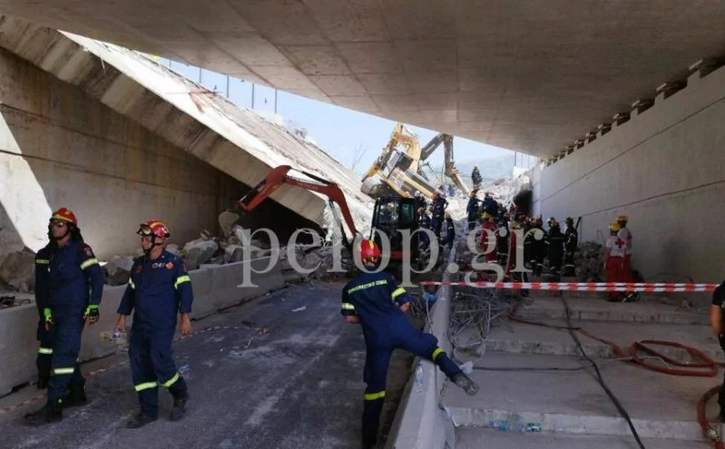Κατάρρευση γέφυρας στην Πάτρα: Νέο βίντεο από τον απεγκλωβισμό &#8211; 450 τόνοι οι πλάκες που έπεσαν