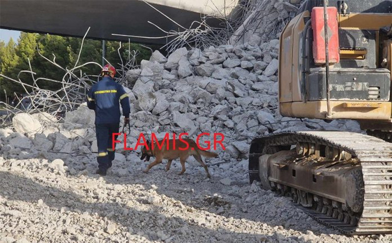 Έσπασαν το μεγάλο κομμάτι που κατέρρευσε στη γέφυρα στην Πάτρα &#8211; Δεν εντοπίστηκε εγκλωβισμένο άτομο