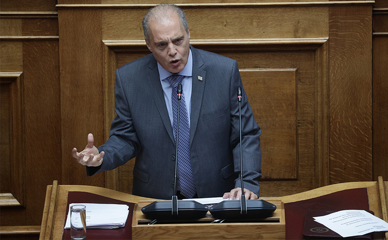 Πρόταση για την ψήφο των αποδήμων που πριν δύο χρόνια χαρακτήριζε «γελοία» κατέθεσε σήμερα ο Κυριάκος Βελόπουλος
