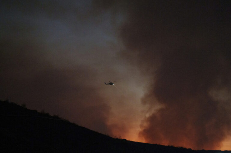 Συντριβή ελικοπτέρου κατά τη διάρκεια κατάσβεσης φωτιάς στην Καλιφόρνια &#8211; Τουλάχιστον τρεις νεκροί