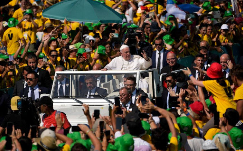 Λισαβόνα: Με υπαίθρια λειτουργία και έκκληση για ειρήνη έκλεισε το παγκόσμιο φεστιβάλ νεολαίας ο πάπας Φραγκίσκος