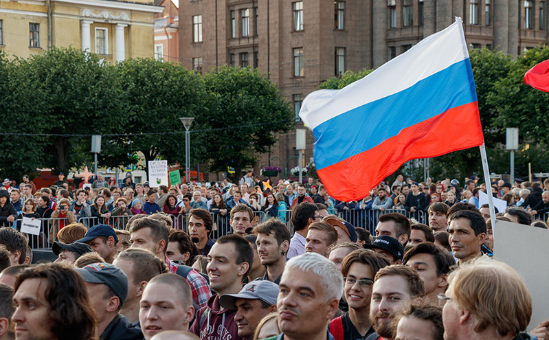 Οι Ρώσοι ετοιμάζουν περιφερειακές εκλογές στα κατεχόμενα ουκρανικά εδάφη