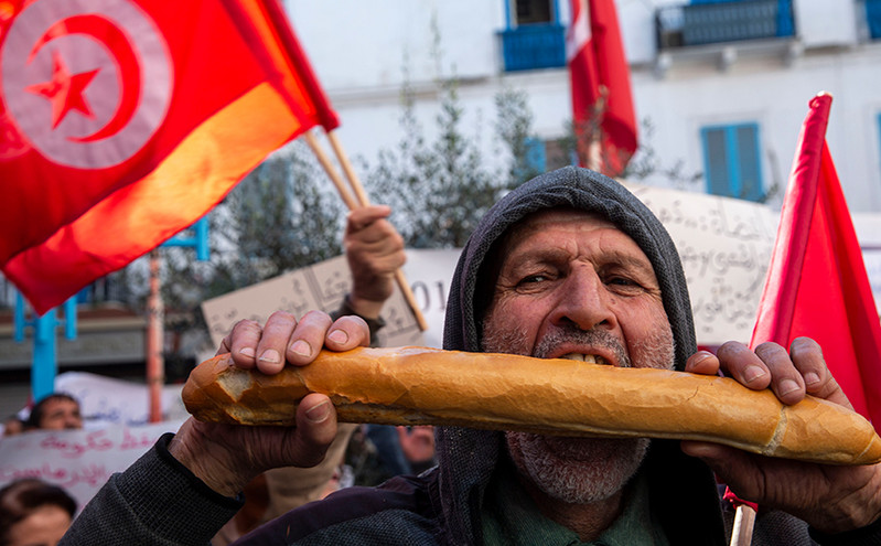 Φουντώνει η κόντρα φούρνων και σύγχρονων αρτοποιείων στην Τυνησία – Χειροπέδες σε υπεύθυνο ομοσπονδίας