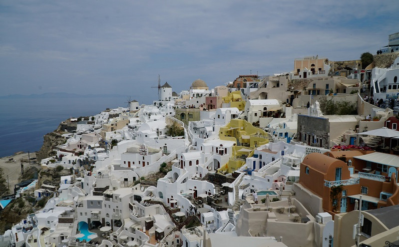 Deutsche Welle: Ρεκόρ τουριστών στην Ελλάδα το καλοκαίρι &#8211; Οι φωτιές δεν πτόησαν τους παραθεριστές