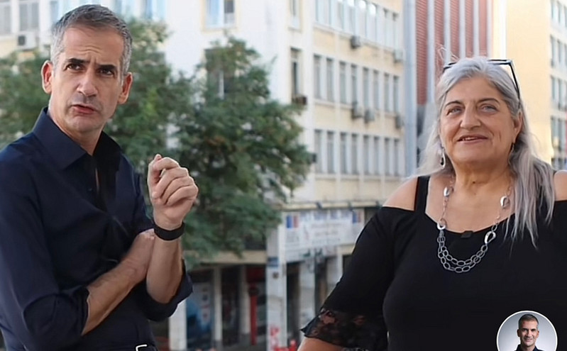 Ένα διαφορετικό Τik Τok: Ο Κώστας Μπακογιάννης συναντά τη Φωτεινή Λεομπίλλα και μιλούν για τα ναρκωτικά στην Αθήνα