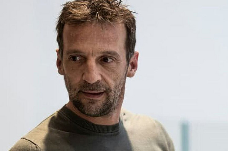 Ο ηθοποιός και σκηνοθέτης Ματιέ Κασοβίτς νοσηλεύεται σε σοβαρή κατάσταση μετά από ατύχημα με μοτοσυκλέτα στο Παρίσι