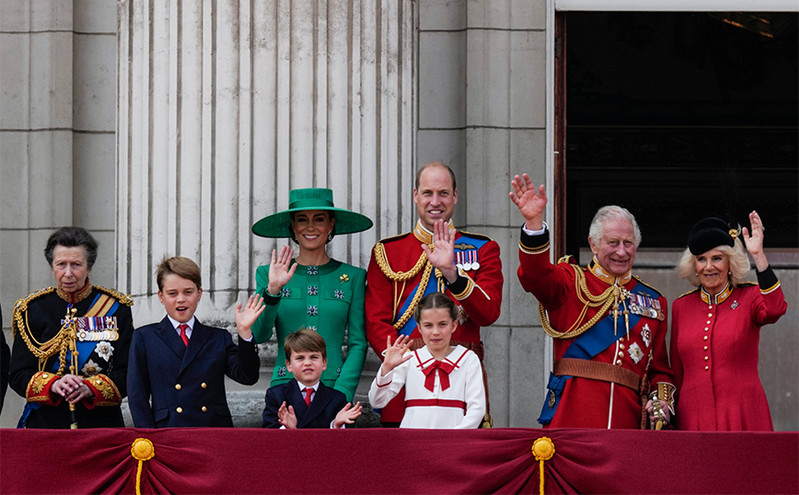 O πρίγκιπας Γουίλιαμ καταργεί τους «αυλικούς» από το Μπάκιγχαμ και έχει βάλει αγγελία για να προσλάβει CEO στο Παλάτι