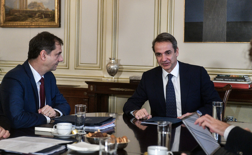 Μαρινάκης: «Δεν υπάρχει θέμα με την εμπιστοσύνη του πρωθυπουργού στον υφυπουργό Οικονομικών Χάρη Θεοχάρη»