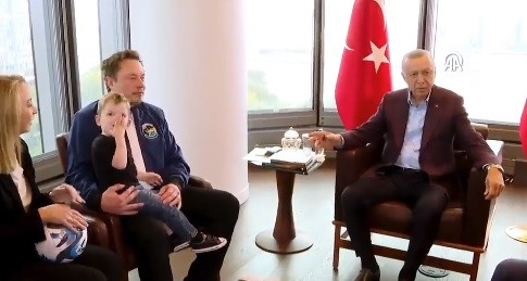 Ο Μασκ πήγε με τον γιο του Lil X στη συνάντηση με τον Ερντογάν – Η αμήχανη ερώτηση του Τούρκου Προέδρου