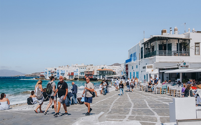Η βελτίωση της ποιότητας της ζωής των μόνιμων κατοίκων στις Κυκλάδες θα αυξήσει τον τουρισμό