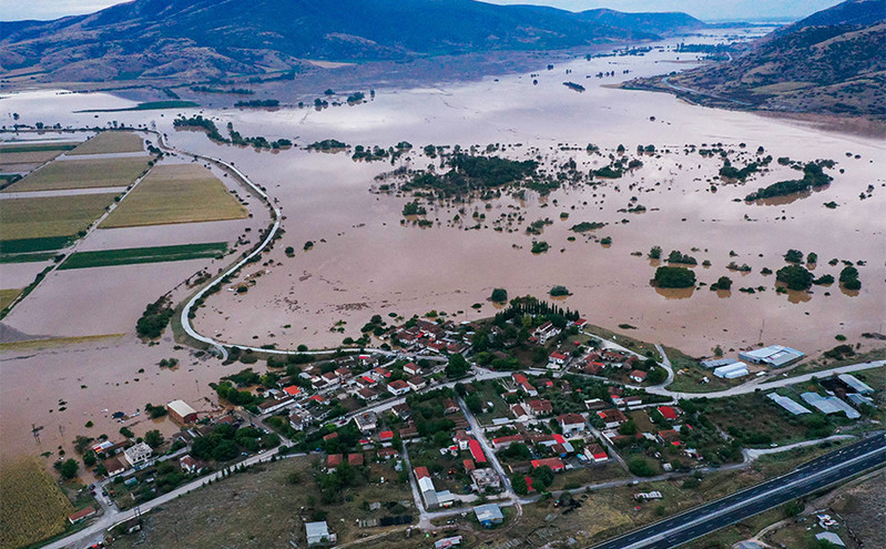 ΥΠΑΝ: Εντατικοποιούνται οι έλεγχοι στη Θεσσαλία &#8211; Ζητήθηκε σε σούπερ μάρκετ και καταστήματα να προχωρήσουν σε εκπτώσεις