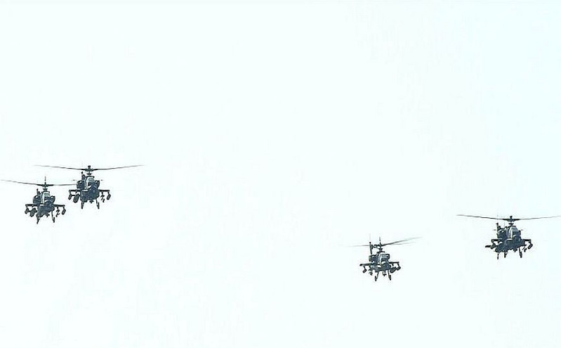 Τα Apache και τα Rafale έκλεψαν στην παράσταση στην στρατιωτική παρέλαση της Θεσσαλονίκης