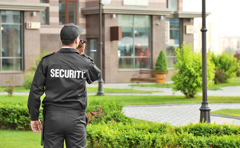 Εννέα σημαντικοί λόγοι για να «συνεργαστείτε» με εταιρεία security